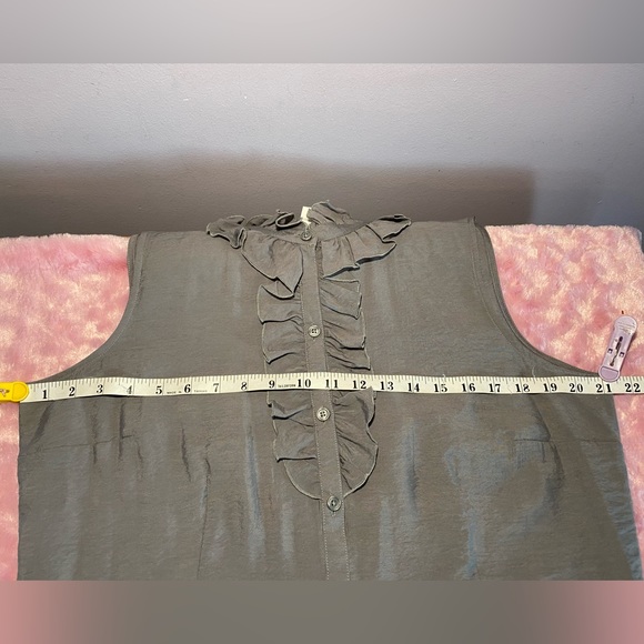 Van Heusen_Studio Sleeveless Top - Picture 6 of 8